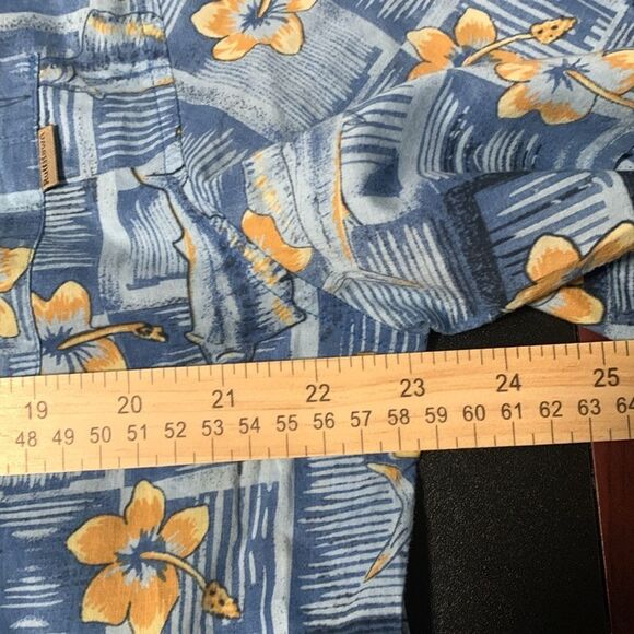 Ruff Hewn Men’s Button Down Shirt Size L Blue Swordfish Hawaiian - Picture 3 of 5